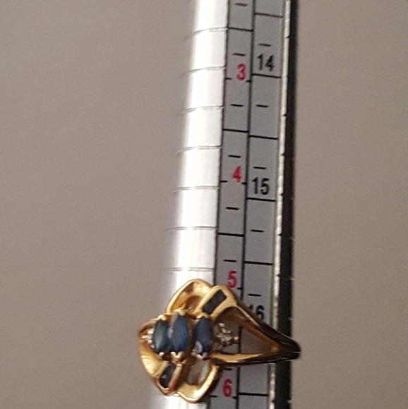 #314, 10k Real gold, SAPPHIRE STONES AND REAL SMALL DIAMONDS, 2.31g Sz 5.5 - Picture 3 of 6